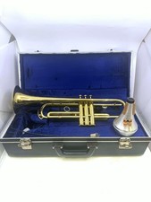 Boosey and Hawkes B&H 400 Trumpet with Hard Case and Denis Wick Straight Mute