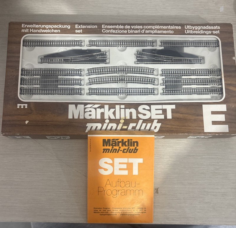 Marklin Z 8190 Set-E Track Extension Set with Manual Turnouts NIB #3