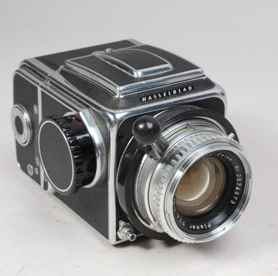 HASSELBLAD 500C W 80MM F/2.8 PLANAR S16 4X4 BACK NEEDS SERVICE