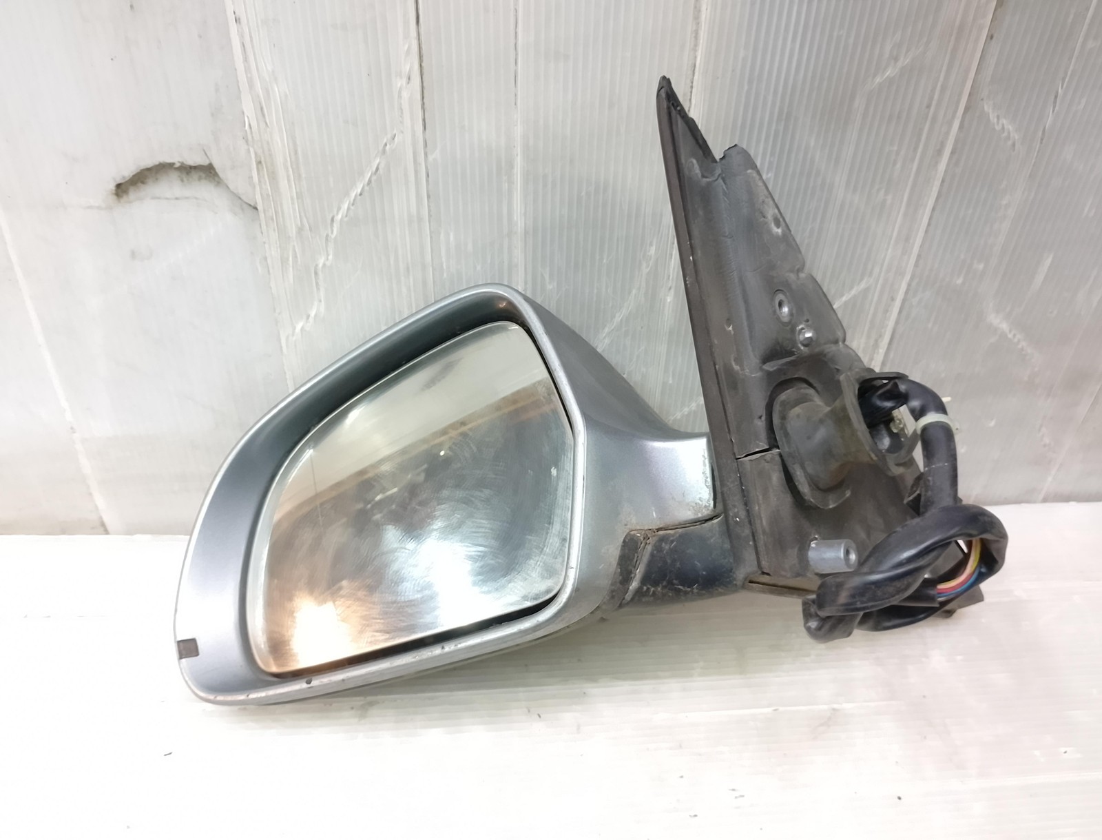 SPECCHIETTO RETROVISORE SINISTRO PER AUDI A4 Avant (8ED) 8E1858531 (04>08)