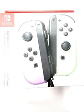 NINTENDO SWITCH HACAJAWAF PURPLE/ PASTEL GREEN JOYCON, NEW IN BOX (P33012848)