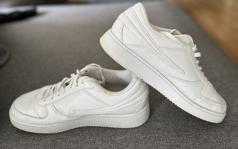 Women’s FILA White Athletic Shoes Size 10 Sneakers-5CM01116-100