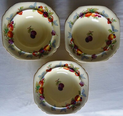 Wedgwood Schale Dessert / Pudding / Obst. 3er Set. Hübsches Design. Creme 19/20C?