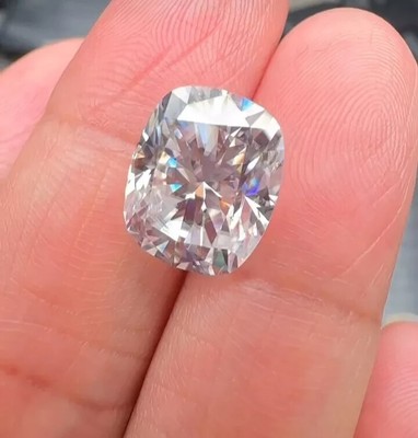 4 Ct White Cushion Cut Natural Certified Diamond D Grade VVS1 + 1 Free Gift