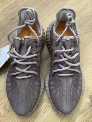 adidas yeezy boost 350 v2 Uk81/2 Mono Mist Box Damaged