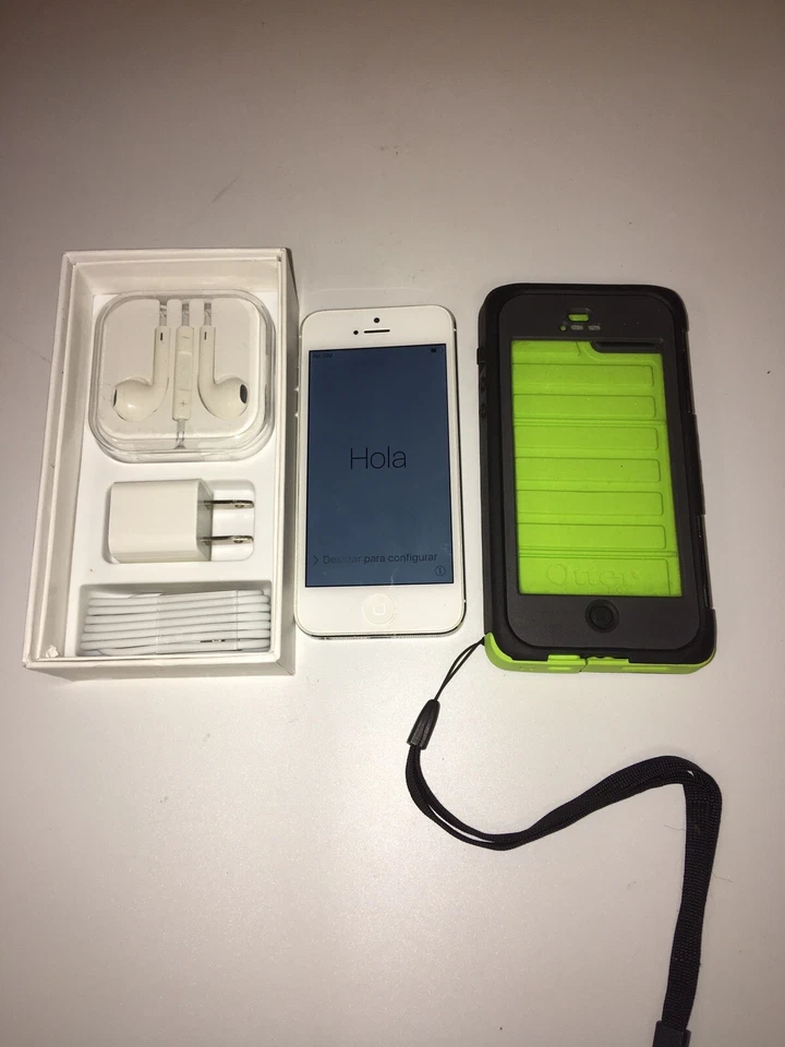 Apple iPhone 5 - 16GB - White & Silver (Verizon) A1429 (CDMA + GSM) extra item - Image 2 of 4