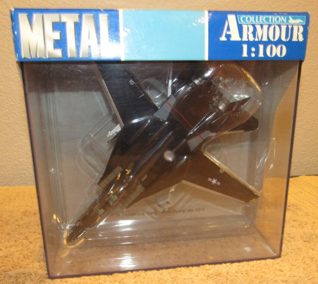 F-14 Tomcat US Navy Black Bunny Armour Collection 1:100 Scale