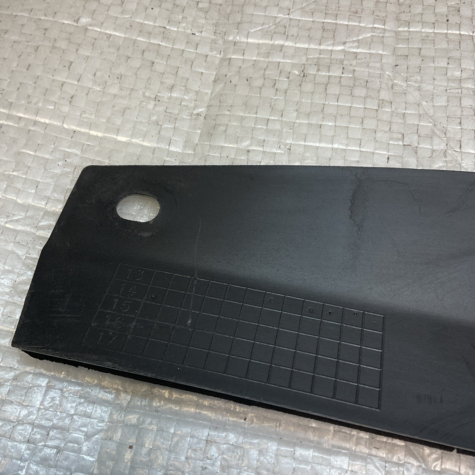 2014 - 2016 MASERATI QUATTROPORTE FRONT RADIATOR AIR DUCT SHIELD OEM 670009288