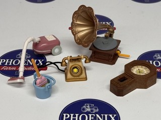 Reloj Teléfono Gramófono Accesorios Vintage Época Años 80 Slyvanian Families