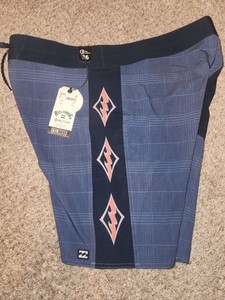 New Mens Blue Billabong Recycler Ciclo Airlite Boardshorts! Size 36 Mid Length