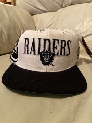 New w/tags Vintage 90s Los Angeles Raiders Sports Specialties