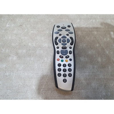 Sky URC1672-10-01R01 Fernbedienung silber kabellos Handheld für Sky HD TV Boxen