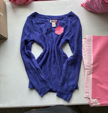SO Women's Blue Solid Cable Knit Round Neck Pullover Sweater Long Sleeve S