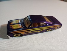 1998 Hot Wheels First Editions '65 Impala Lowrider 8/40 Purple/Gold Gold Wheels