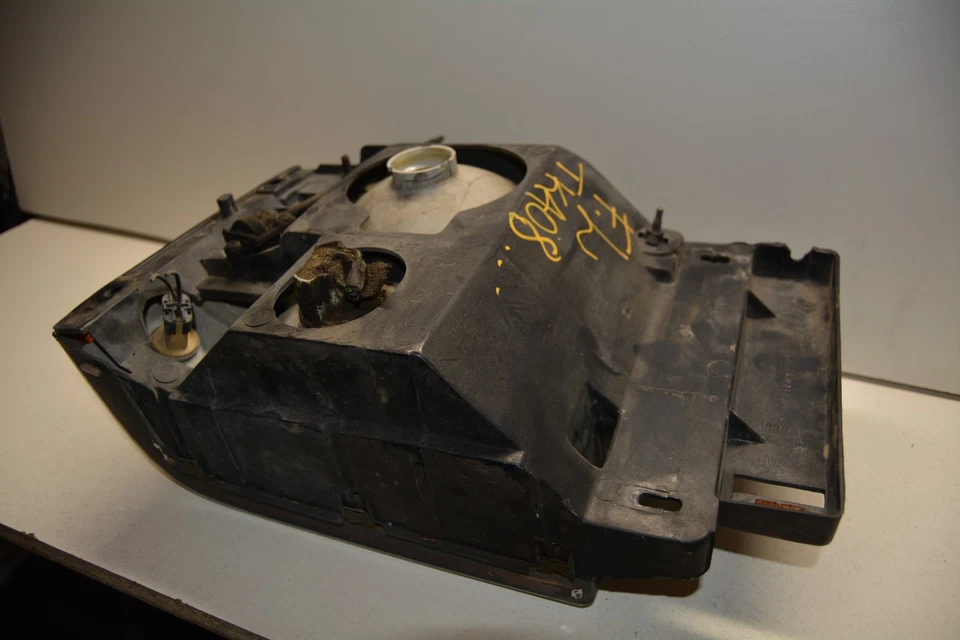 89-94 FORD EXPLORER LEFT TURN SIGNAL LIGHT HEADLIGHT W/ CHROME BEZEL, 116-03020 - Image 4 of 4