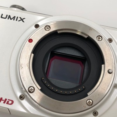 Panasonic LUMIX DMC-GF2 Digital Mirrorless Camera + Lumix G 14mm f