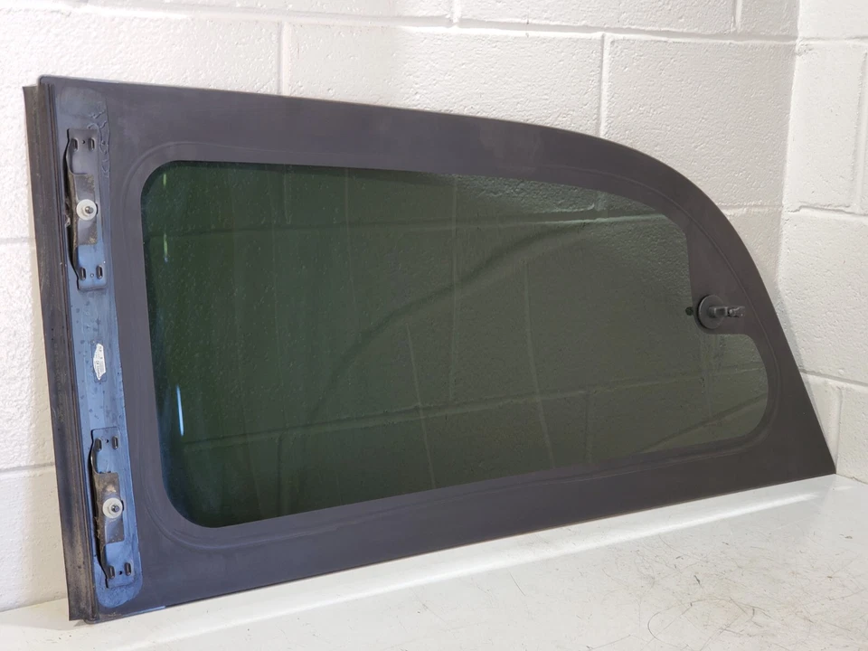 Dodge Grand Caravan 2008-2018 trasero derecho 1/4 vidrio/ventana tinte privacidad (tinte AS3) Foto 2 de 4