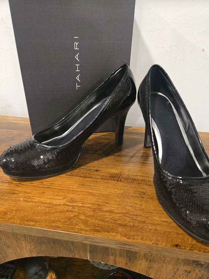 Tahari Cheryl Negro Lentejuelas Plataforma Zapatos Tacones Talla 8.5M con Caja - ¡Elegantes! Usado en excelente estado! Foto 3 de 4