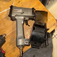 Paslode  3175 RC Pneumatic Roofing Nailer Work Good