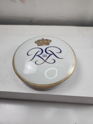 Le Prince De Monaco De Monaco Porcelaine Trinket Box