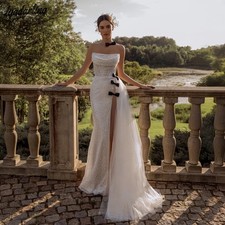 Strapless Wedding Dress Sequins Detailing Bow High Side Slit Tulle Bride Gowns