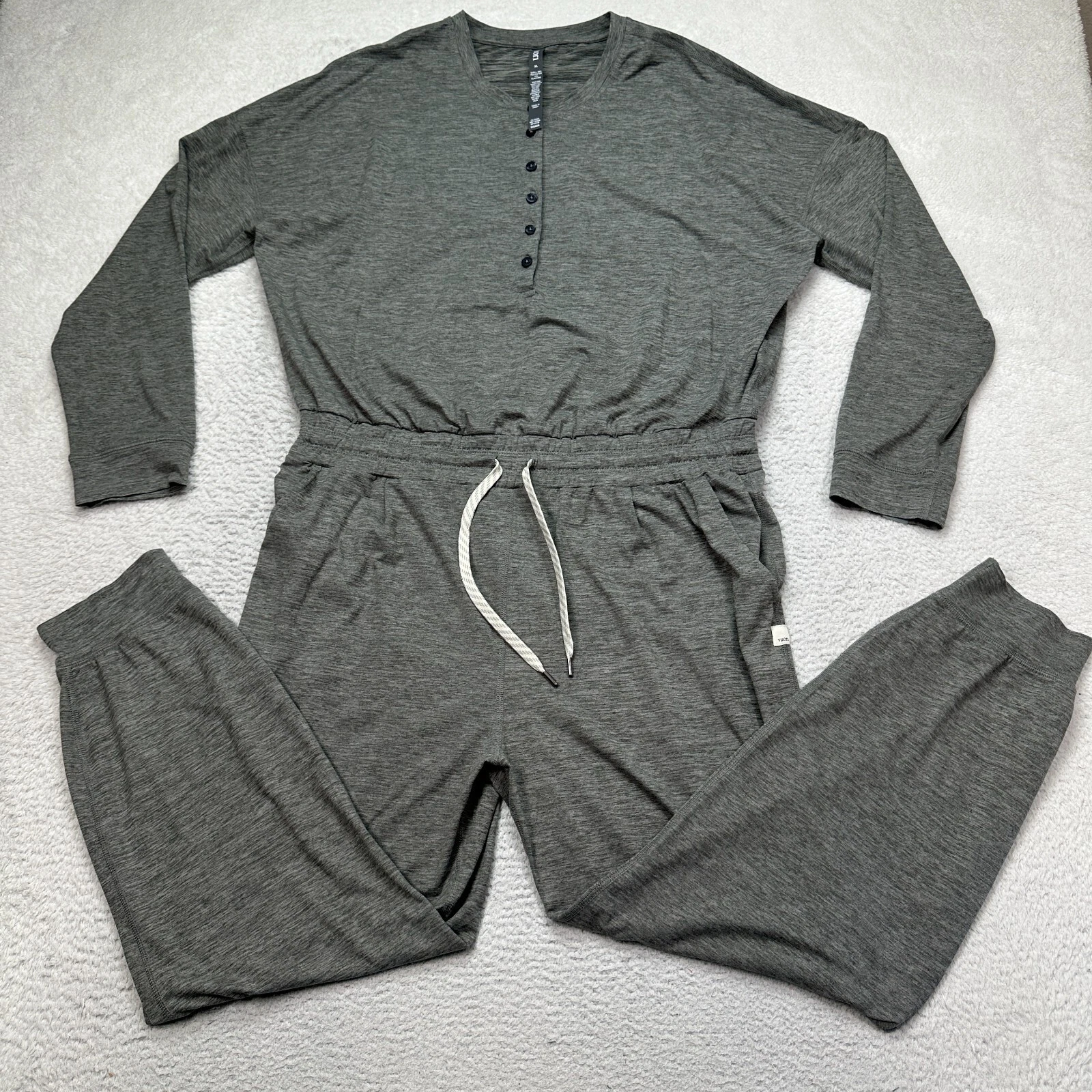 vuori lux henley long sleeve one piece las vegas jacket