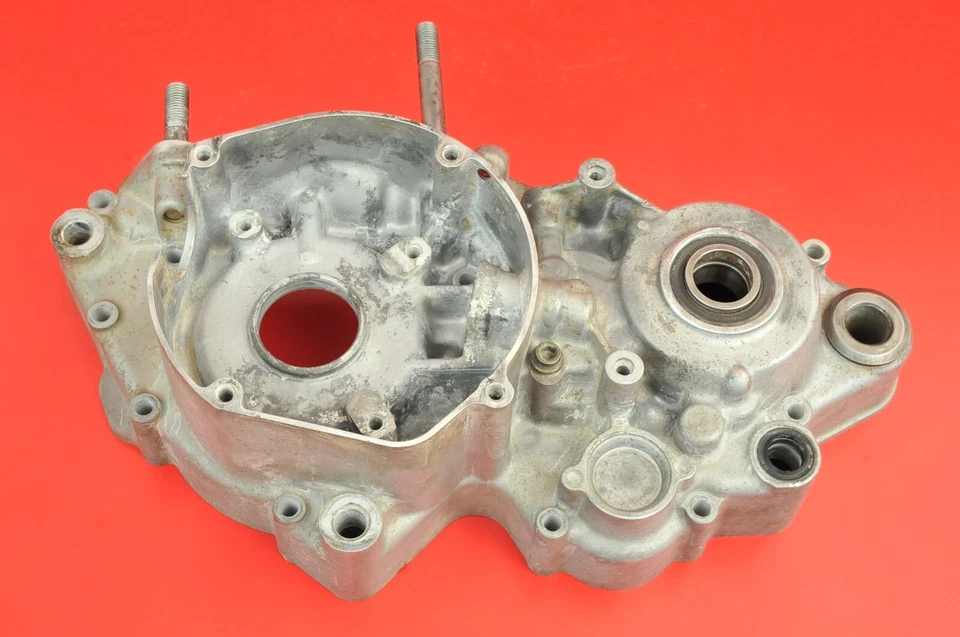 2001 2002 Suzuki RM250 RM 250 Bottom End Crankcase Crank Case Set Left Right - Image 2 of 4