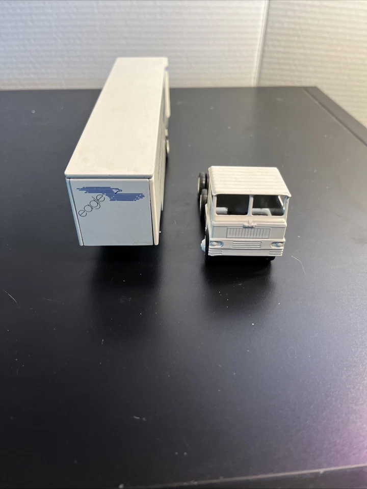 1985 Winross Eagle Transfer Corp Moving Van Tractor Trailer - Image 3 of 4