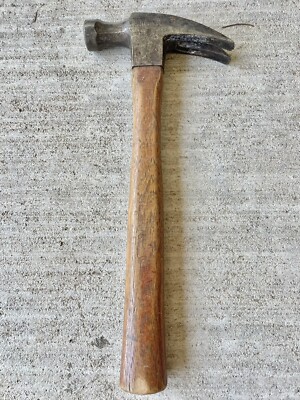 VTG PLUMB Straight Claw Hammer W/ WOOD HANDLE NL