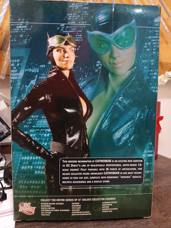 "Figura de coleccionista de lujo DC Direct Catwoman 13"" nueva sellada de colección" Foto 3 de 4
