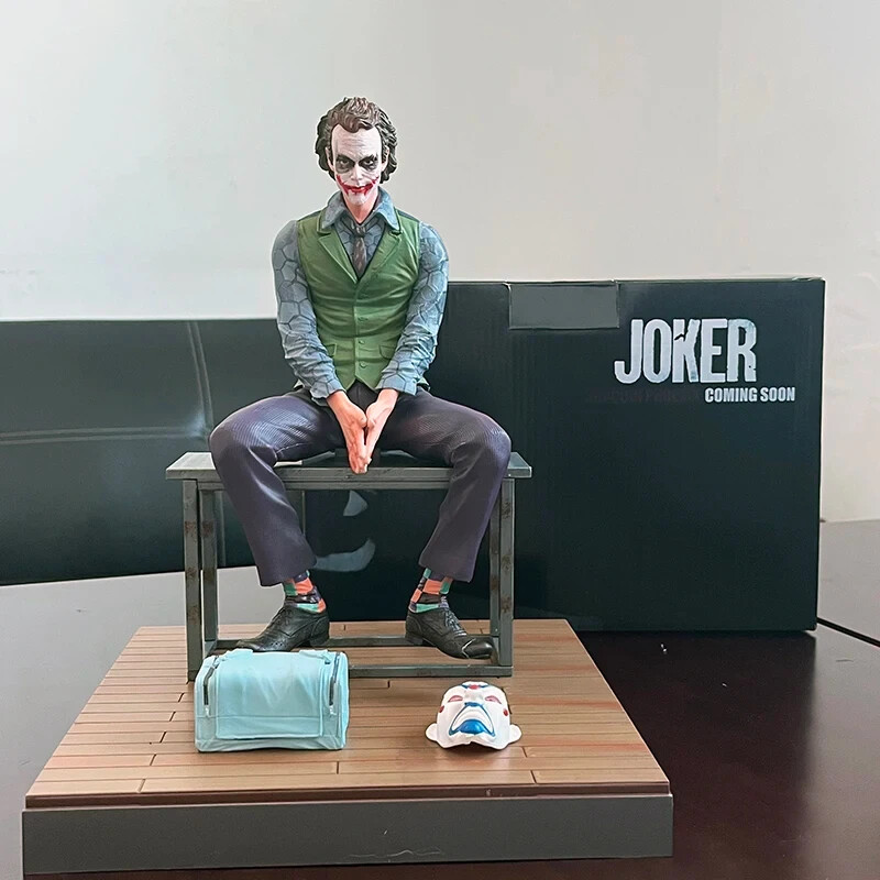 Figurine Joker PVC 28 cm Statuette Collectionneur The Dark Knight Neuf