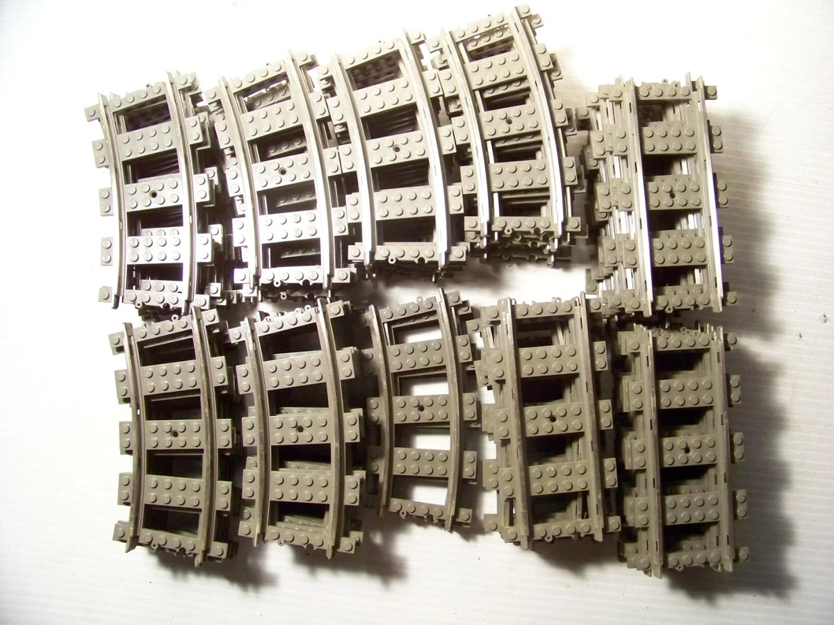 HUGE LOT OF LEGO TRAIN TRACK TO EXPAND YOUR LAYOUT 52 CURVES 24