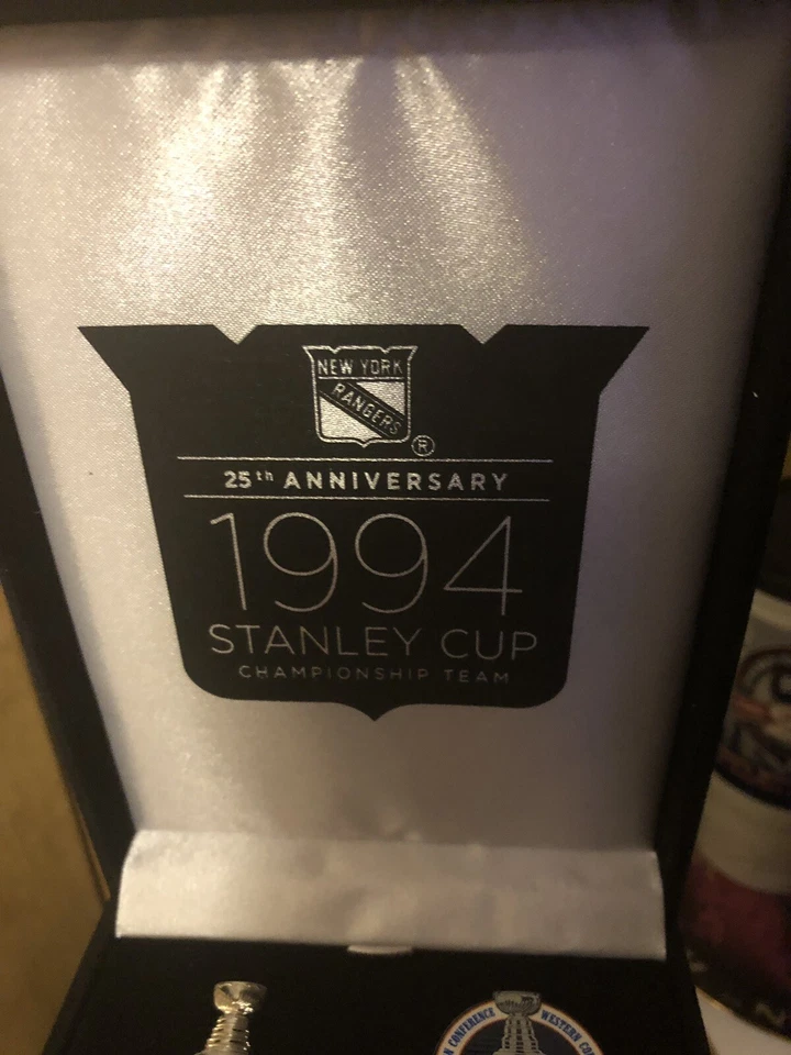 Juego de prendedores de hockey New York Rangers 1994 edición limitada #140/500 25 100’years Nyr Foto 3 de 3