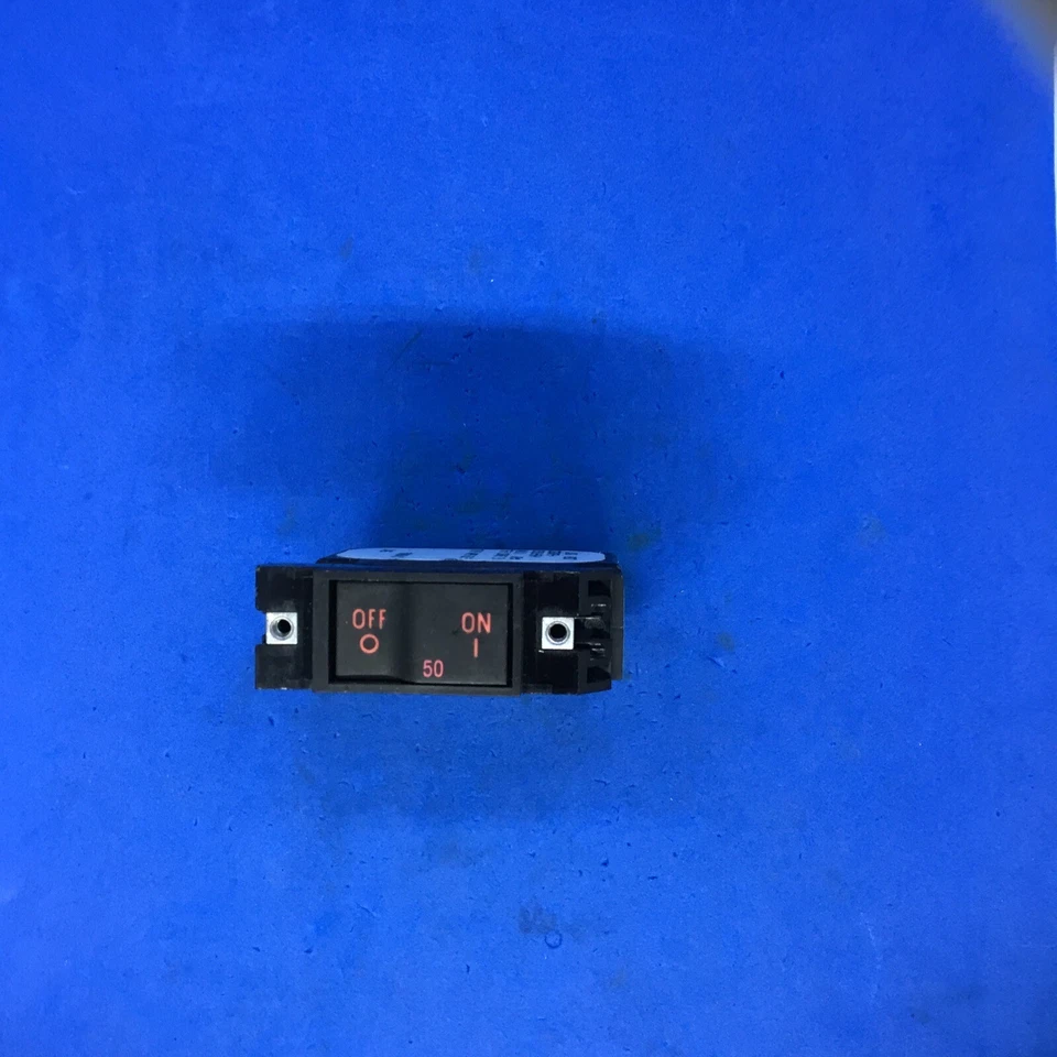 CEGBXF6-35152-50-V Disyuntor Magnético (Retardo Hidráulico) 250 V CA 80 V DC R Foto 3 de 4