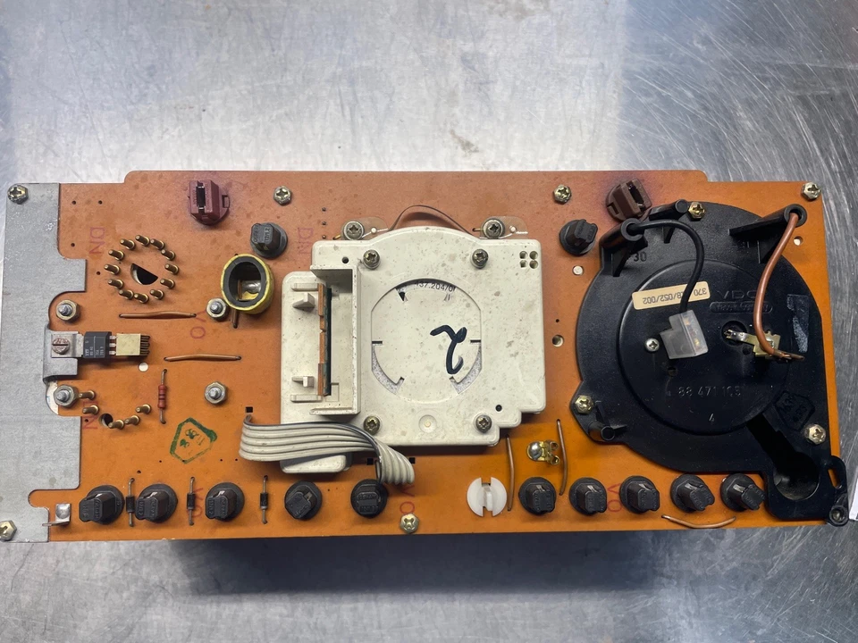 Приборная панель Volvo 240, спидометр часы указатель температуры пробега газа - Изображение 3 из 4