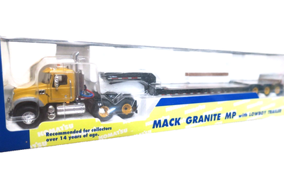 First Gear Mack Granite MP w/ Lowboy Trailer Komatsu 1:50 Scale
