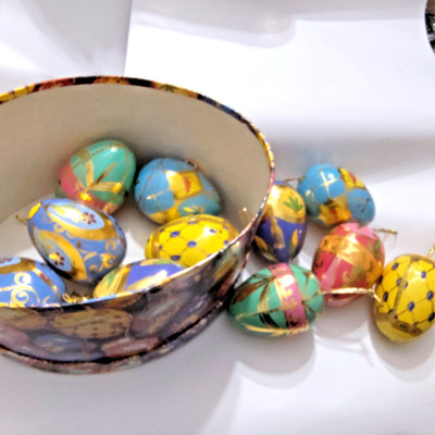 VTG Set of 11 Foil Easter Egg Ornaments Floral Gold Trim