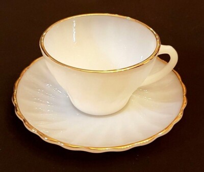 Suburbia Anchor Hocking Tea Cup & Saucer White Milk Glass Swirl 