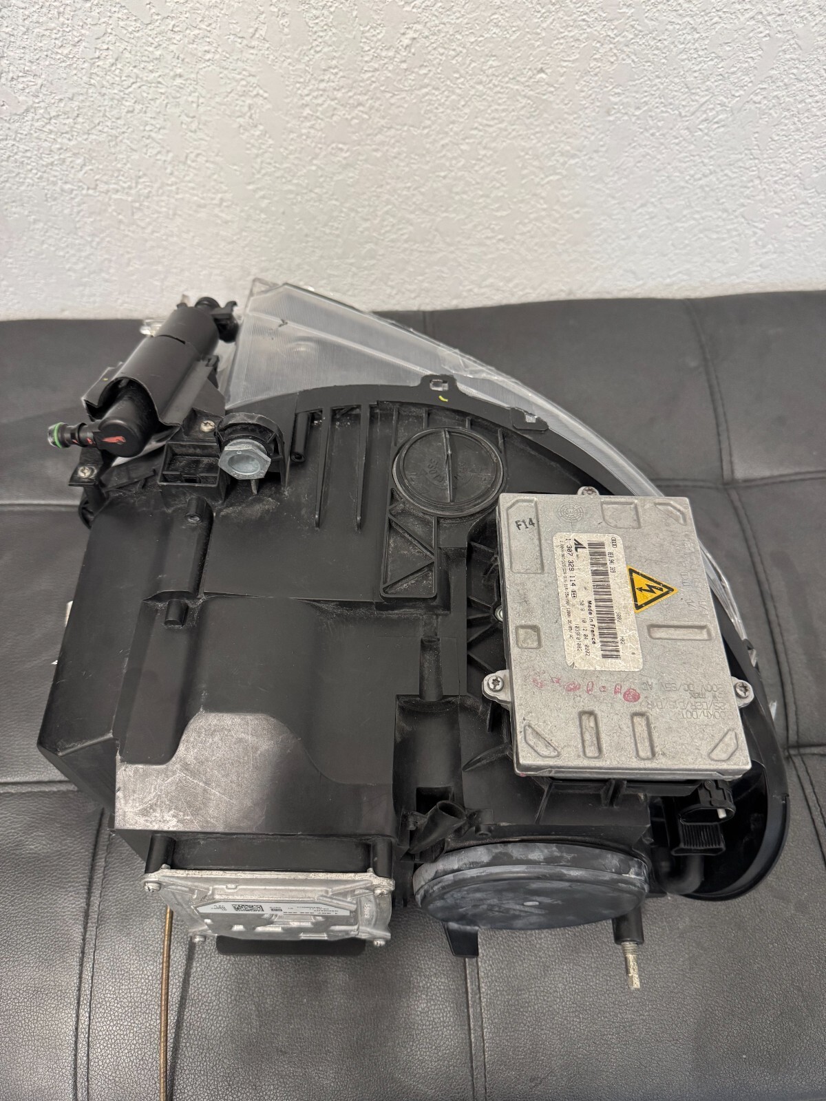 2010-2013 Maserati Quattroporte Left Side Headlight (Driver Side)