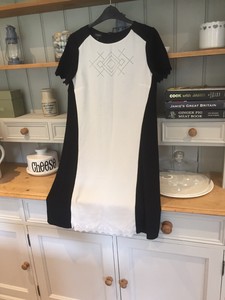 hobbs black and white dress