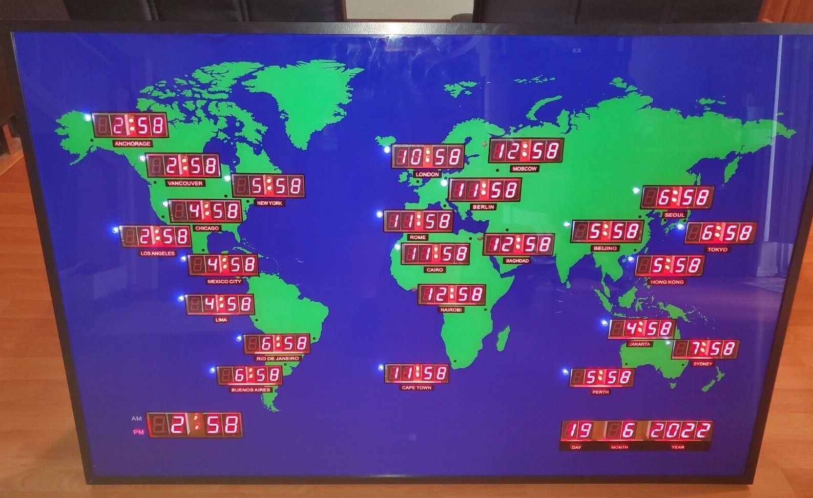 WALL MOUNTED DIGITAL 24 CITY WORLD CLOCK 43''X 28'' WITH REMOTE