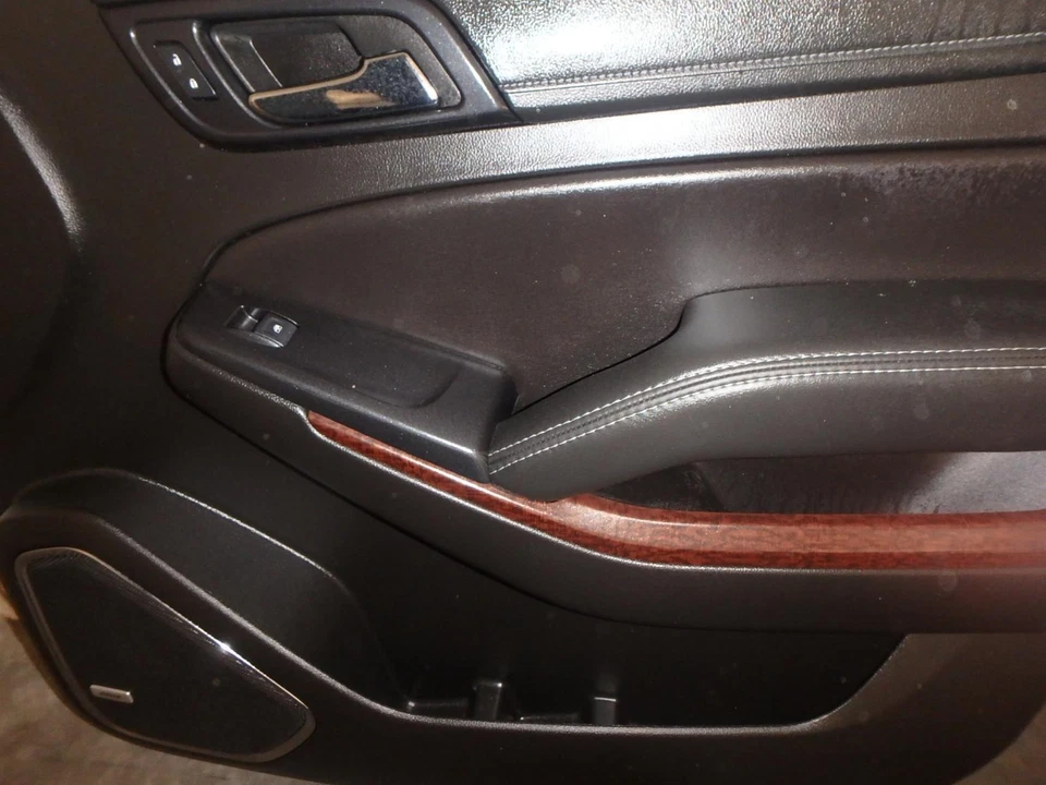 2017 GMC Yukon Front Right Passenger Side Door Trim Panel Black Leather w/Power Foto 2 de 4