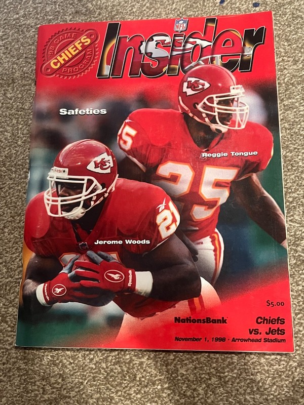 FOOTBALL PROGRAM KANSAS CITY CHIEFS NEW YORK JETS 11/1 1998 WOODS TONGUE COVER