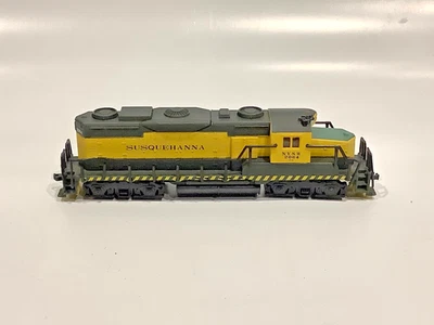 ✅Del Prado N Standmodell Diesel Lok 2064 NYSW (DC15-3S4/2) - Bild 1 von 4