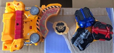 Kamen Rider Geats DX Powered Builder Buckle & Gigant Buckle Set Seeker Core ID