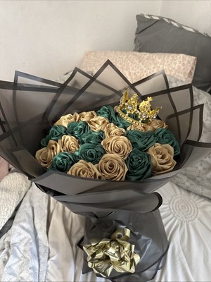 ramos de flores artificiales. Ribbon roses that are handmade. Purple, grey,white
