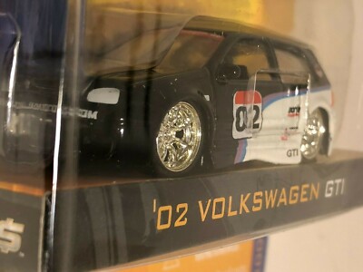 JADA TOYS VDUBS 2002 VOLKSWAGEN VW GTI BLACK / WHITE 1:64