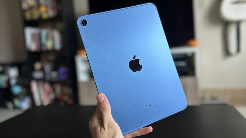 Apple iPad 10th Gen 10.9" Wi-Fi 64GB - Brand New SEALED Box  perfect Gift - Image 4 of 4