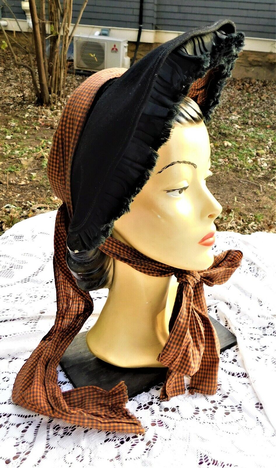 Vintage 1940's Wide Brim Orange & Black Women's H… - image 1