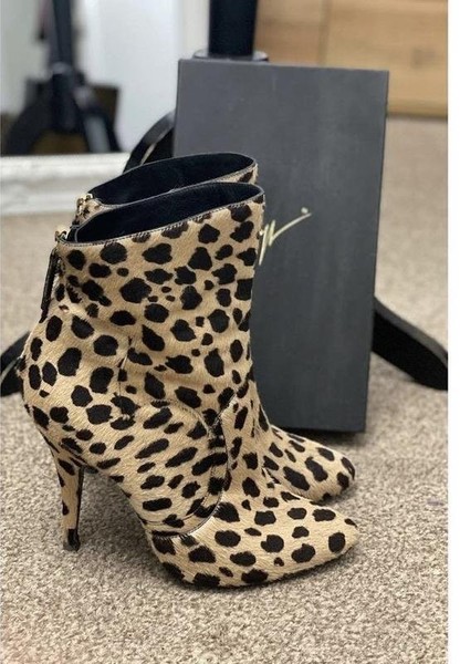 Women Giuseppe Zanotti Boots Beige 39